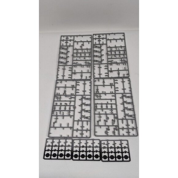 Warhammer Fantasy 5E - Dwarfs on Sprue - Picture 1 of 10